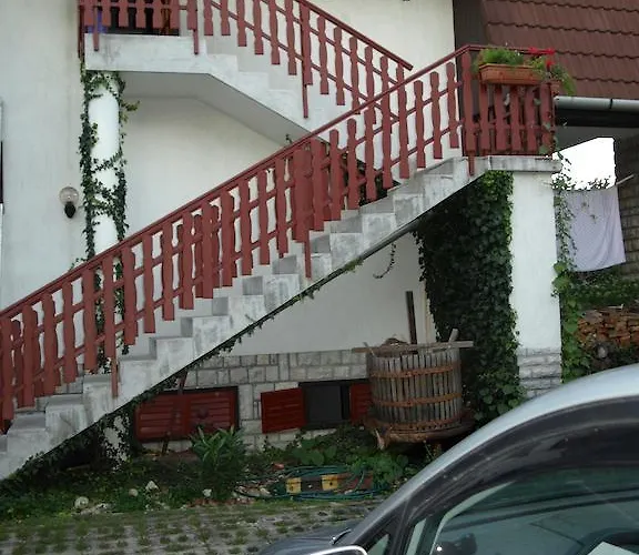 Fuevesi Vendeghaz